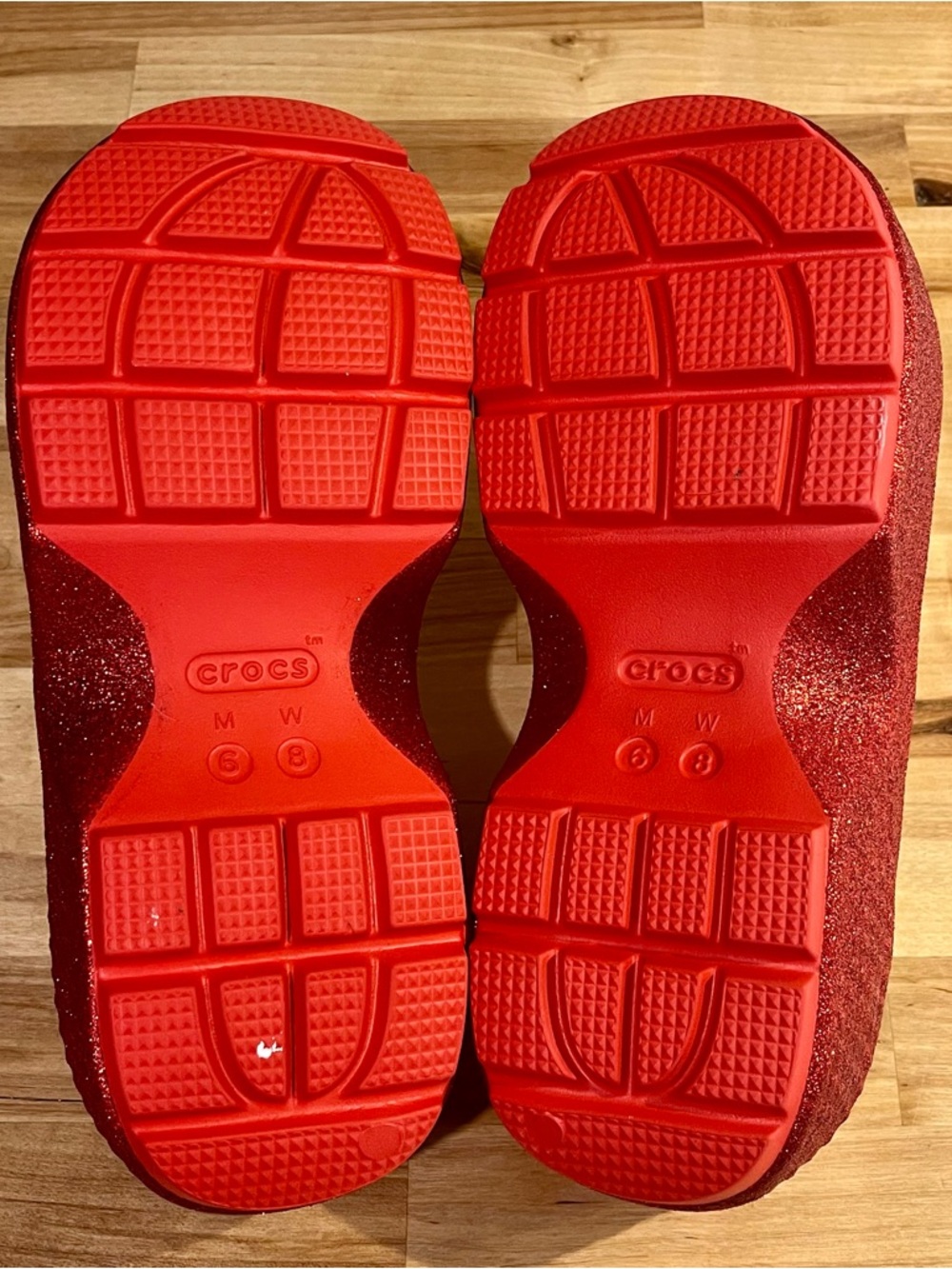 Hello Kitty x Crocs Stomp Red Glitter Platform Slides Size 8 Y2k Sanrio Sandals - Picture 7 of 12